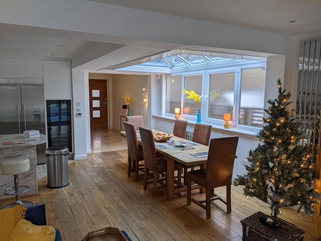 River House With Heated Pool June To Sep & Garden Twickenham Esterno foto